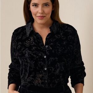 Torrid Madison Velvet Button Front Long Sleeve Tunic Shirt